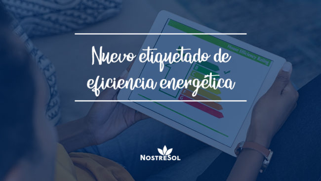 pareja comprobando la eficiencia energética de su hogar